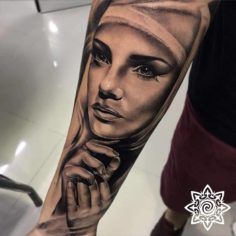 tattoo mulher realismo