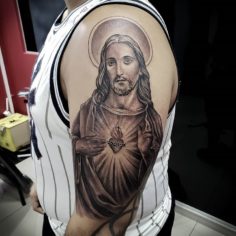 tattoo tatuagem sagrado coraçao de jesus