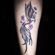 tatuagem fenix flores