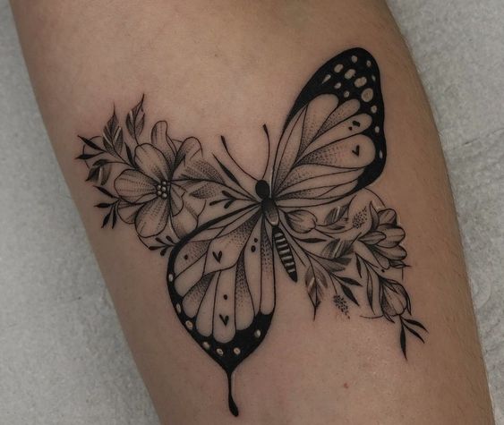 Borboleta com Flores - Tattoo | Tatuagens