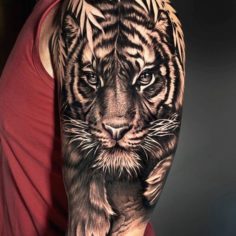 tatuagem tigre no braco