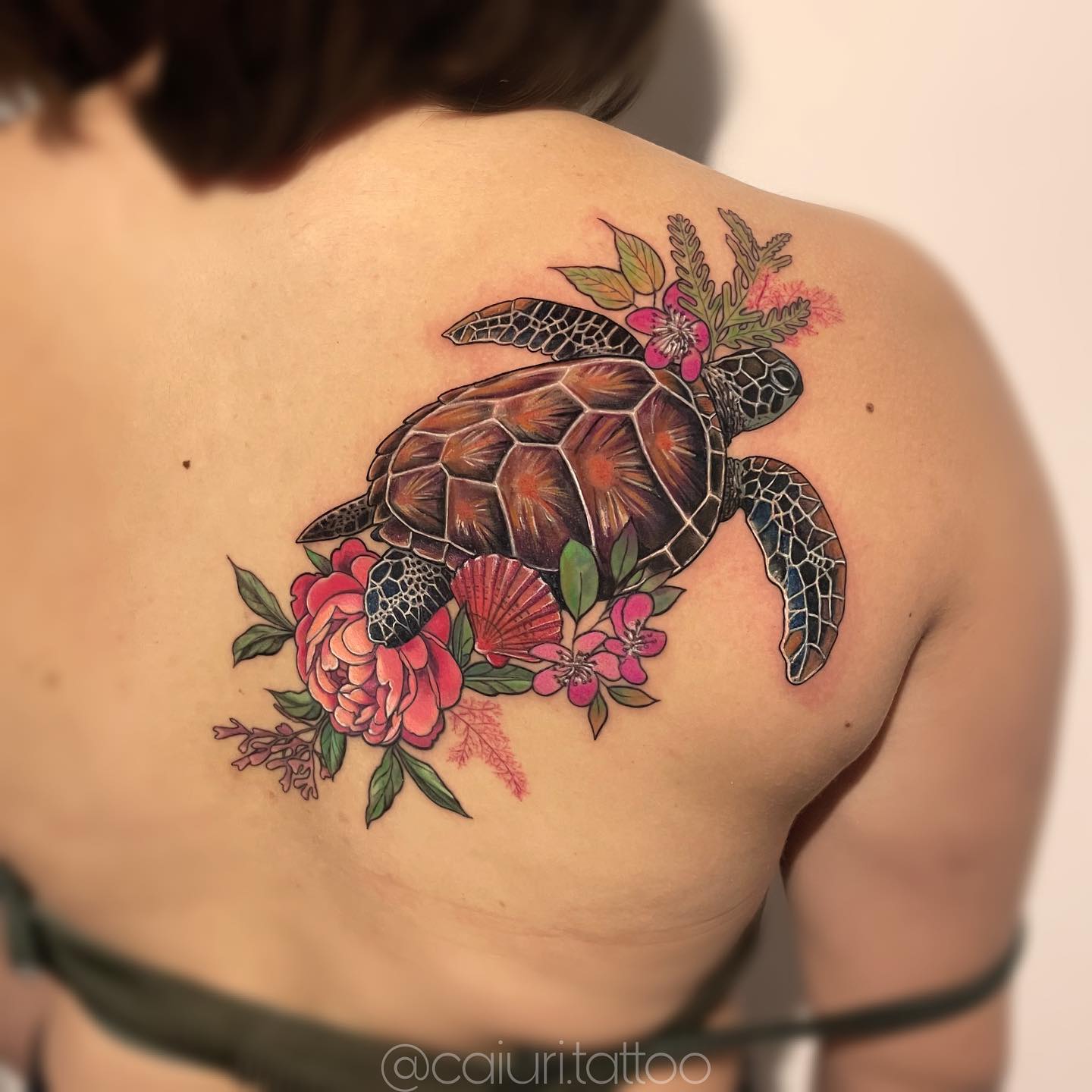 Adorable baby sea turtle for Jenelle's first tattoo! Thank you so much for  coming in and getting this cutie. . . . #sea #seaturtle #se... | Instagram