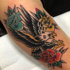 aguia e rosa tattoo