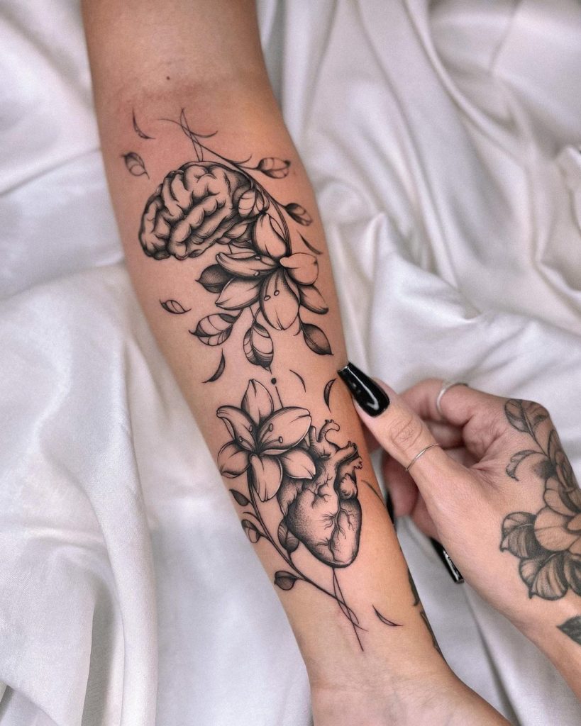 cerebro e coracao tatuagem