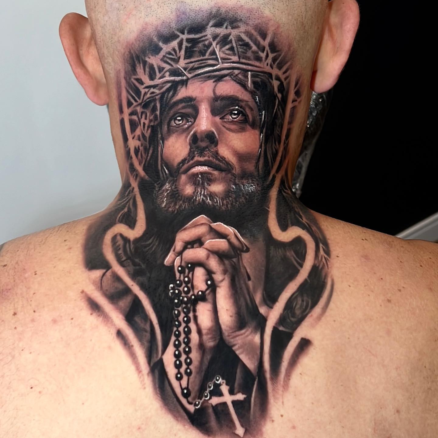 Aprender sobre 78+ imagem tatuagem jesus cristo - br.thptnganamst.edu.vn